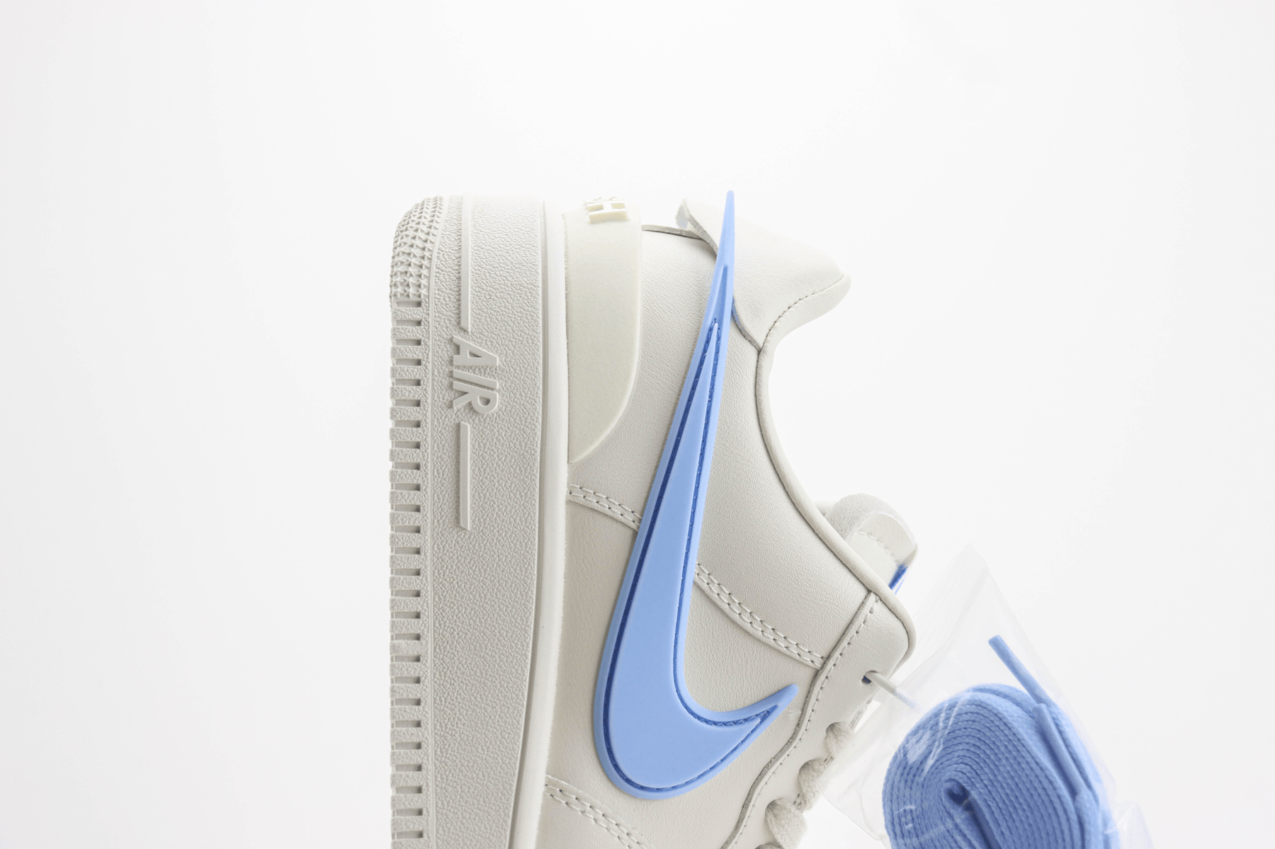Ambush x NIKE Air Force 1 Low SP "Phantom/Light Blue"