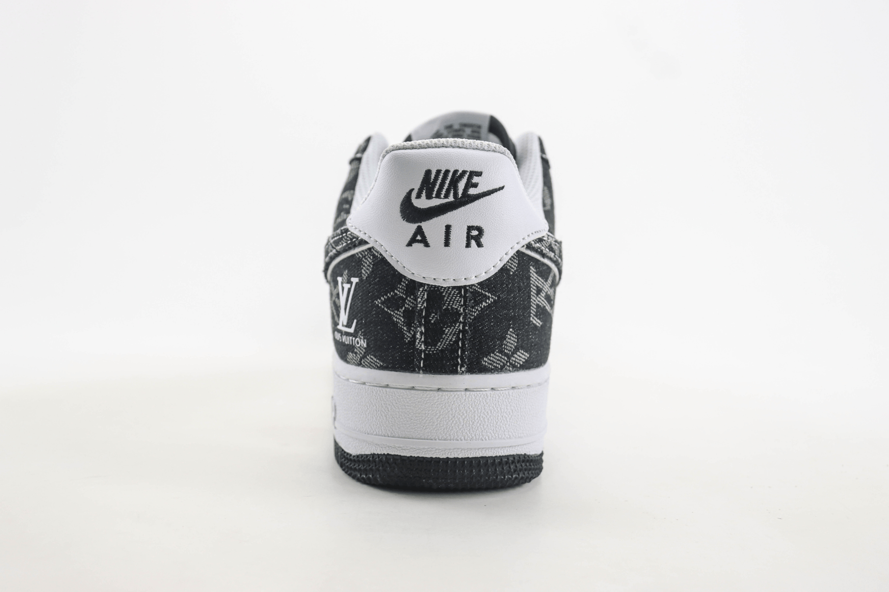 Louis Vuitton x NIKE Air Force 1 Low By Virgil Abloh Black & White