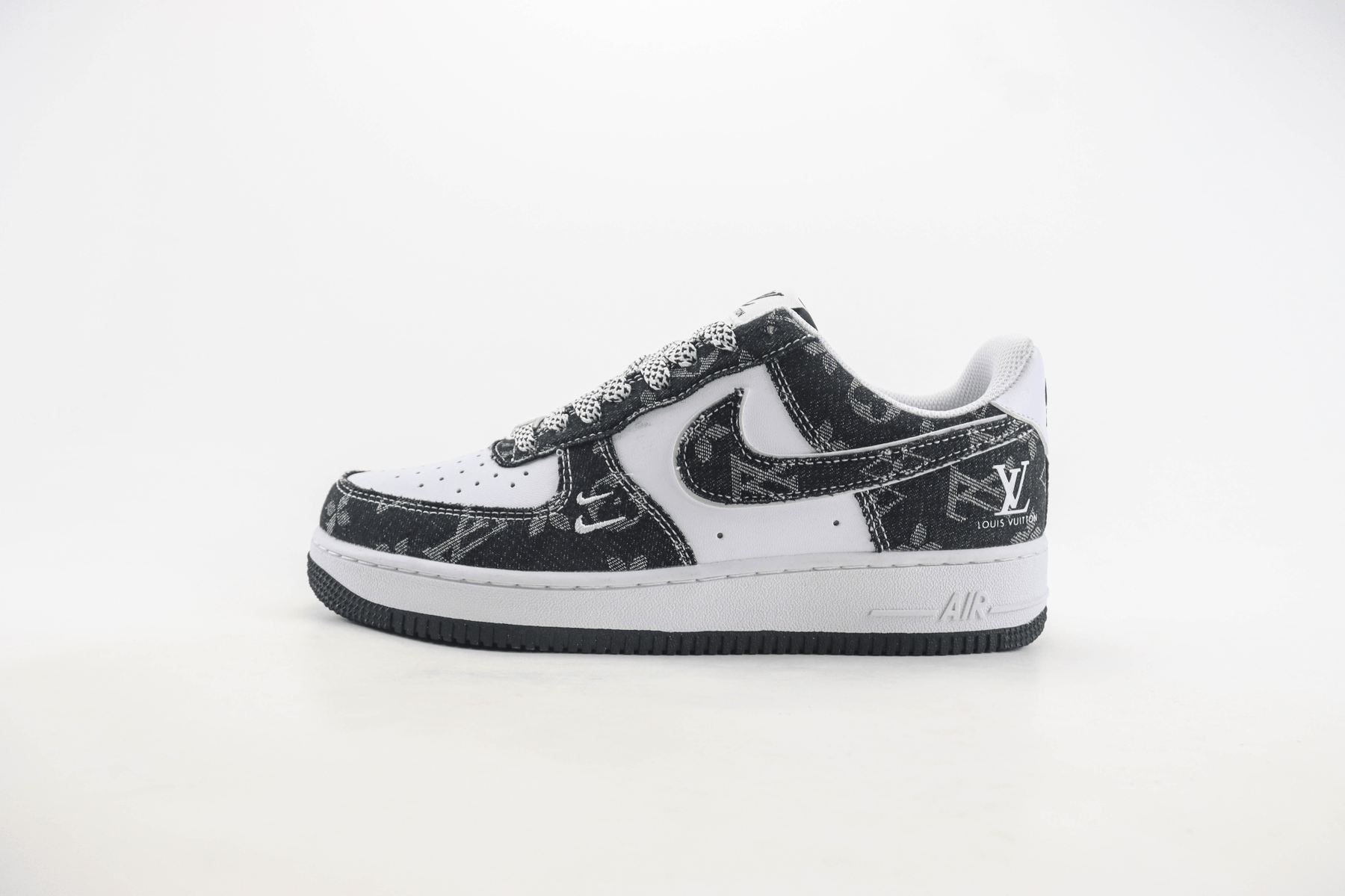Louis Vuitton x NIKE Air Force 1 Low By Virgil Abloh Black & White