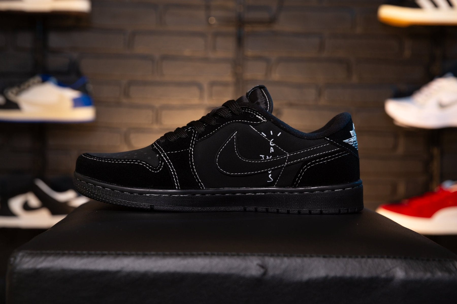 Travis Scott x Air Jordan 1 Low OG Black Phantom