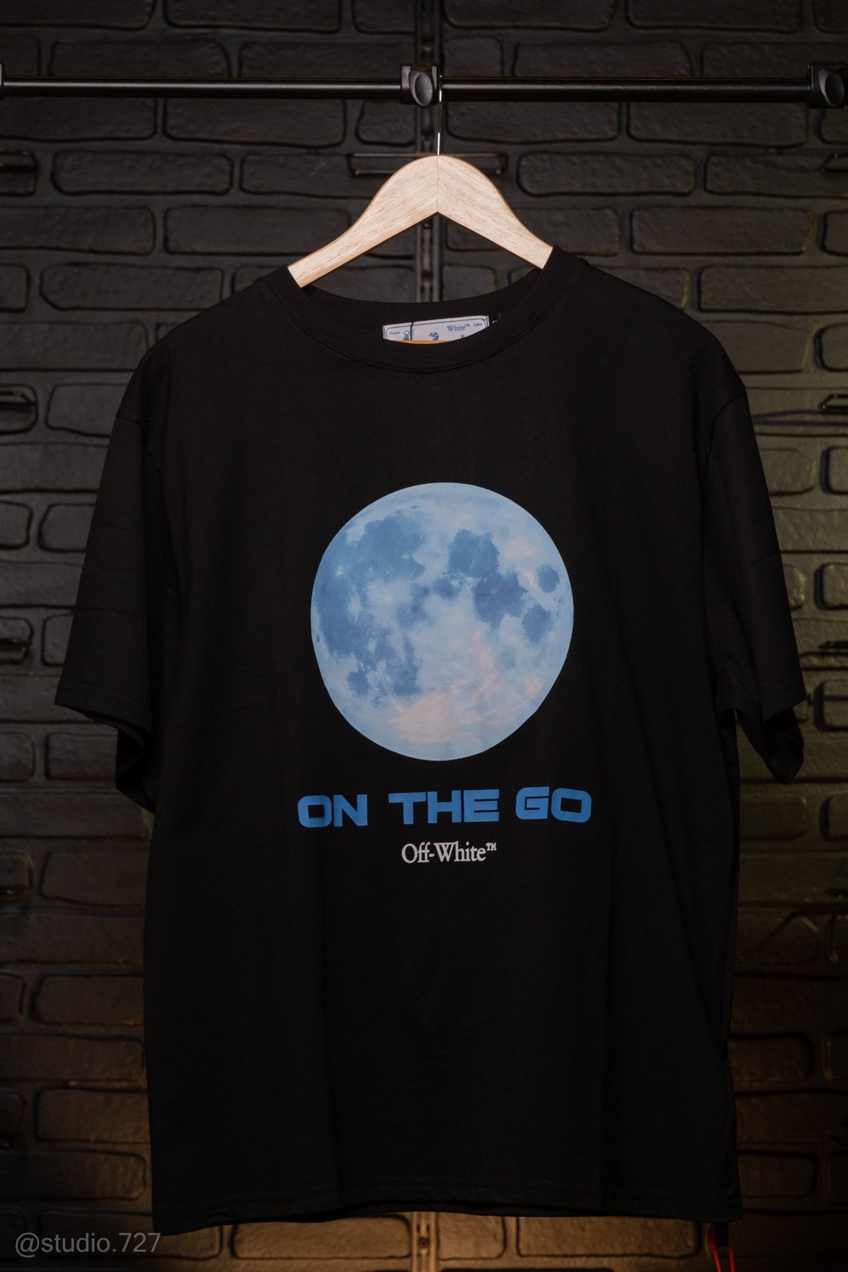 Camiseta Oversized OFF-WHITE Moon Black